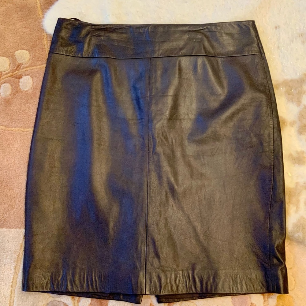 CACHE 100% Lamb Leather Straight Skirt / Dark Brown Color / Size 12
